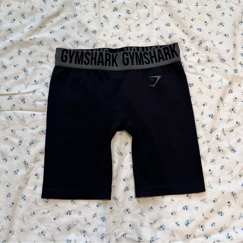 GYMSHARK flex shorts